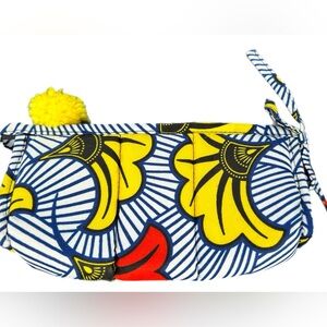 BRAND NEW ✨ ZIPPED POUCH of African fabric.